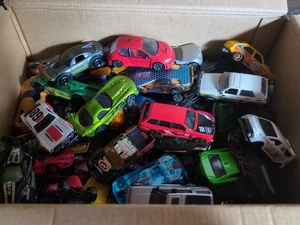 Matchbox And Hot Wheels Cars Used But In Fair Condition Cars: All Types Colours - Picture 1 of 5