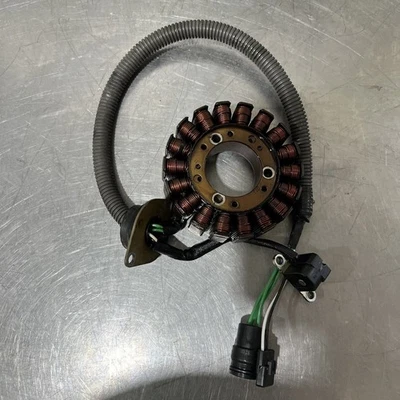 Yamaha Waverunner 2007-2013 VX Cruiser / Deluxe / Sport Stator # 6D3-81410-01-00 Foto 1 de 4