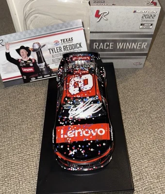 Lenovo Texas Race Win 2022 firmado por Tyler Reddick escala 1:24 diecast certificado de autenticidad automático Foto 1 de 4