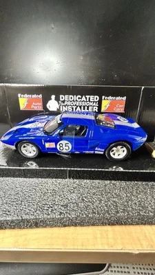 Ford GT 2005 diecast edición limitada federada 2020 Crown Premiums Foto 1 de 4