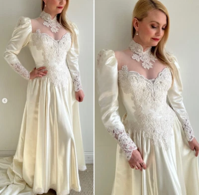 Victorian Wedding Dresses Champagne 1950s Long Sleeves Vintage Bridal Gowns - Image 1 of 4