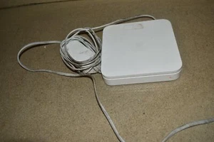 ^^ APPLE A1143 AIRPORT EXTREME BASE STATION (IC105) - Picture 1 of 2