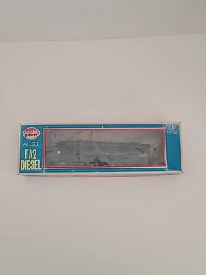 Model Power HO Scale Alco FA2 Diesel 822 Penna - Image 1 of 4
