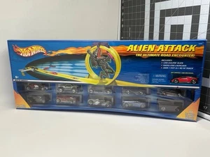 Hot Wheels Alien Attack 2002 Set | 10 Cars + 1 Hot Wheels Car Included - Picture 1 of 15