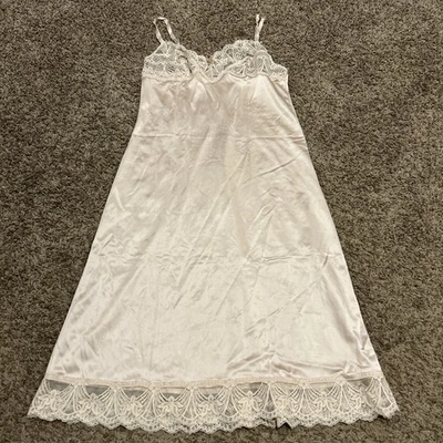 DE COLECCIÓN JC Penney LENCERÍA VESTIDO COMPLETO SLIP BEIGE ENCAJE NAILON TALLA 34 A33 Foto 1 de 3