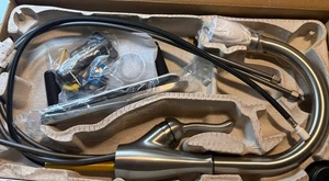 Grifo de cocina Delta Leland 9178-SP-DST - SpotShield inoxidable, caja abierta nueva - Imagen 1 de 2