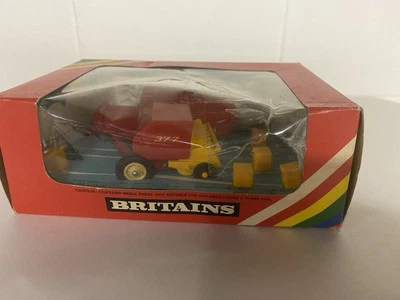 Vtg Britains Farm Toy 1:32 - New Holland 377 Hay Baler-Box Worn but Baler New - Image 1 of 4