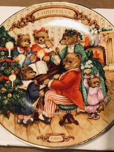 AVON 1989 “Together For Christmas” Holiday Plate 8” New In Original Box - Picture 1 of 6
