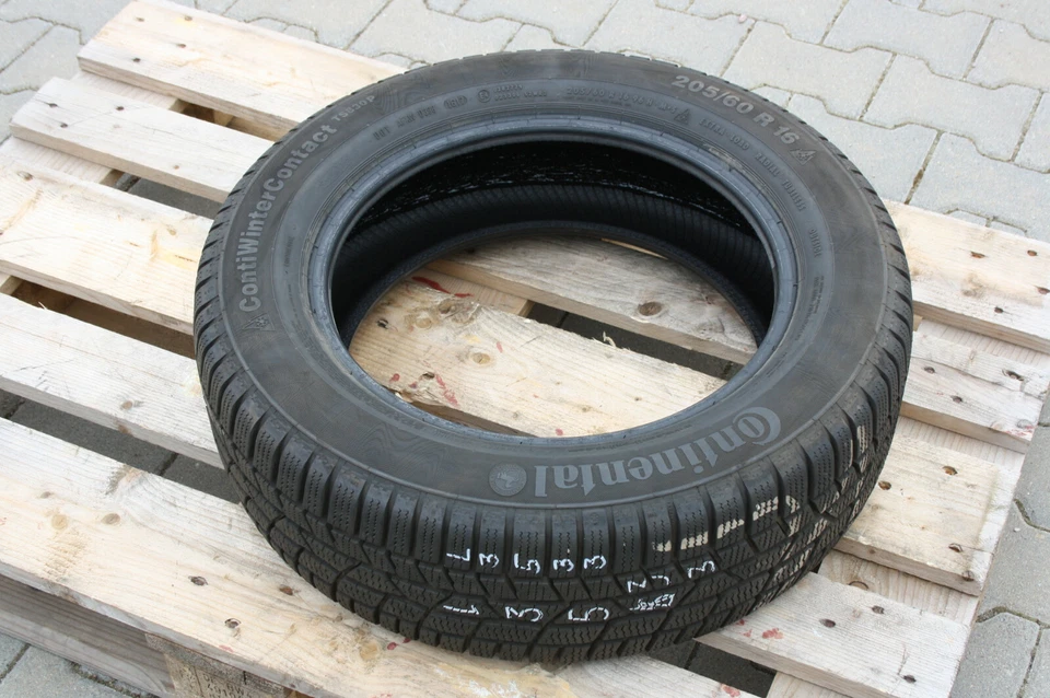 1xWinterreifen 205/60R16 96H Continental ContiWinterContact TS830P DOT1617 L3533 - Bild 1 von 4