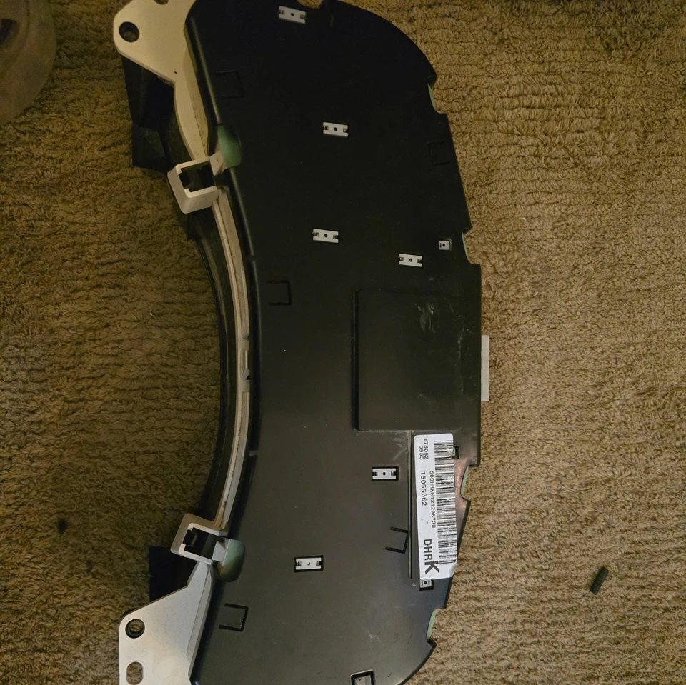 2002 SILVERADO 2500HD 6.0 2WD GMC SIERRA 熔断器原始设备制造商 P/N 15328806-05  — 第 1/4 张图片