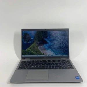 Dell Latitude 5521 15,6" i7-11850H 16 GB RAM 256 GB SSD Nvidia Quadro WIN 11 PRO - Foto 1 di 12