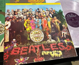 The Beatles SGT. PEPPER Original 1978 Marbled Vinyl Canada Sounds Amazing NM! - Picture 1 of 10