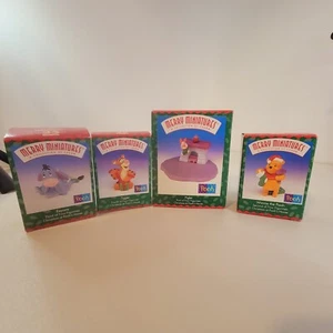 Hallmark Merry Miniatures Lot of 4 "Christmas at Pooh's House" Complete Set - Picture 1 of 8