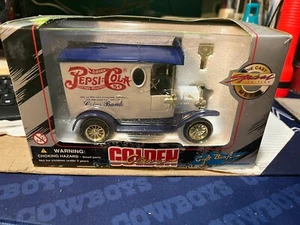 PEPSI-COLA--GOLDEN WHEEL--DIE-CAST-----DELIVERY TRUCK BANK - Picture 1 of 2