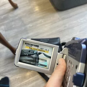 Sony DCR-DVD300 Camcorder With Charger And Case - Picture 1 of 9