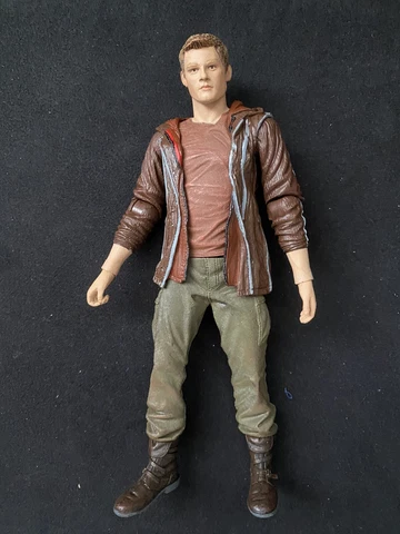 NECA THE HUNGER GAMES CATO ACTION FIGURE (Toys R Us Exclusive) 2012 Cover