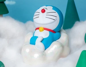 Macott Station 2.0 Doraemon USB Lighting Cloud Small Toys Holiday Collection New - Picture 1 of 13