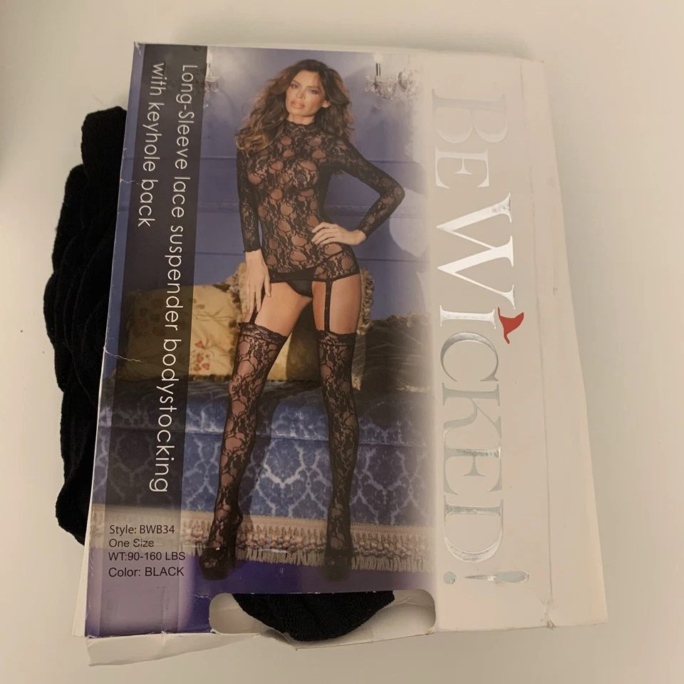 Body manga larga con tirantes de encaje Foto 1 de 4