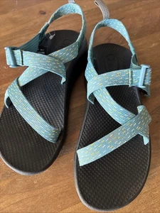 Chaco Women's Classic Sandal Blue and Black Size 8 Youth Size 6 JCH 180352 - Picture 1 of 9