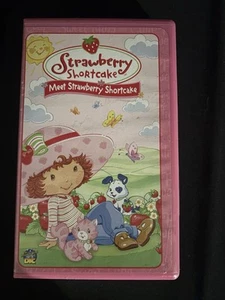 Strawberry Shortcake - Meet Strawberry Shortcake VHS 2003 Clamshell - Picture 1 of 9