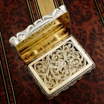 Antigua caja de vinagreta victoriana de plata esterlina George Unite Birmingham 1889 Foto 1 de 4