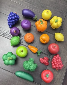 Learning Resources FRUITS & VEGETABLES Farmers Market Play Food Lot High Quality - Picture 1 of 6