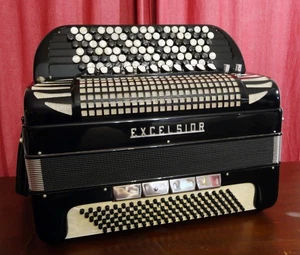 Fisarmonica Cromatica Excelsior 120 Bassi mod. 610, B/Griff- Castelfidardo Italy - Picture 1 of 23