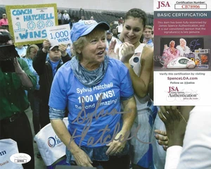 Sylvia Hatchell Signed 8x10 Photo JSA COA #CB78906 UNC North Carolina Tar Heels - Picture 1 of 2
