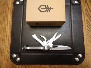 Gerber Armbar Scout  Multi Tool 7 Tools N 1  2.5" Blade Pocket Clip 3.1 O.Z.  - Picture 1 of 6