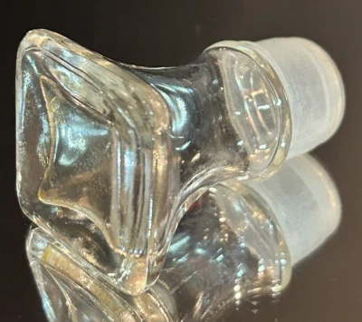 Tapón de botella diario con punta de plástico 2 1/2" cuadrado cóncavo superior 3/4" apertura Foto 1 de 4