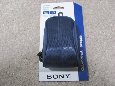 New Sony LCS-CSW CyberShot Bloggie Soft Carry Case Detachable Belt Loop (Blue) - Image 1 of 4