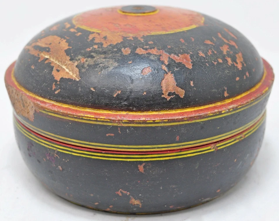 Antigua caja redonda de madera Kum Kum Tika original laca tallada a mano pintada Foto 1 de 4