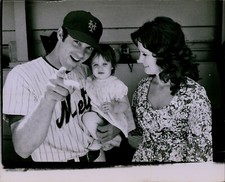 LG785 1971 Original Louis Requena Photo DAVE MARSHALL New York Mets and Family