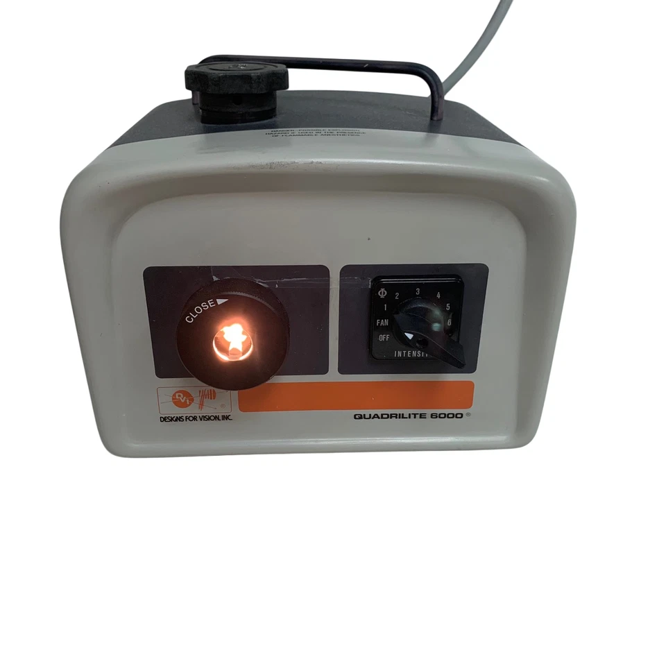 FUENTE DE LUZ DE FIBRA ÓPTICA QUADRILITE 6000 CON FARO Y CABLE Foto 1 de 4