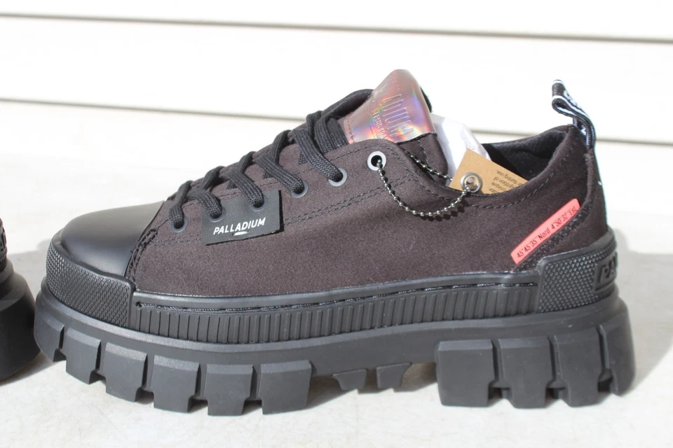 Palladium Revolt LO TX Women’s Black Sz 8 M Shoes Sneakers Platform