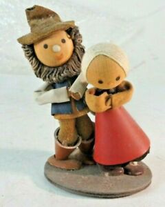 Leder Holzfiguren Paar Mann und Frau Bauer und Weib Vintage Püppchen Z-1055