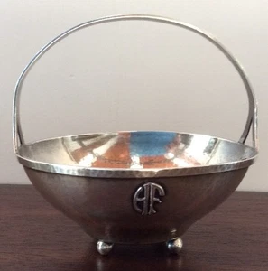 Lebolt Hand Beaten Sterling Bowl With Handle (Candy Dish) 117.3 grams - Picture 1 of 6