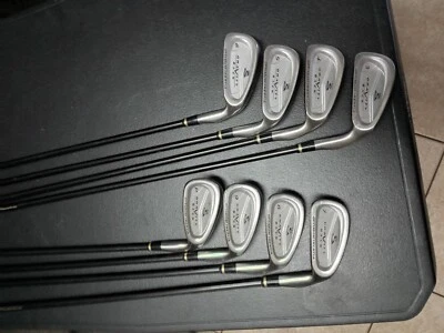 Cobra Set Of Irons 3 To P Graphite Shaft Regular RH - Image 1 of 4