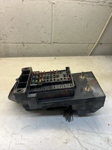 🔥 98 OEM 1998 Ford F250 F350 SD TRUCK FUSE RELAY BOX F81B-14A067-EE W/ BCM F18 - Picture 1 of 9