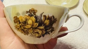 Set 4 tazze da tè e piattini Lusterware rose gialle - Foto 1 di 5