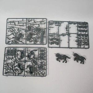 Warhammer AoS Chaos Knights X5 Miniatures Sprues w/ 2 Pre-Built Horses no bases - Picture 1 of 5