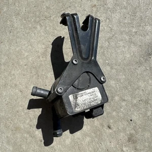 2009-2015 BMW 750LI F02 LCI - Turbo Auxiliary Water / Coolant PUMP 7629916 A - Picture 1 of 4