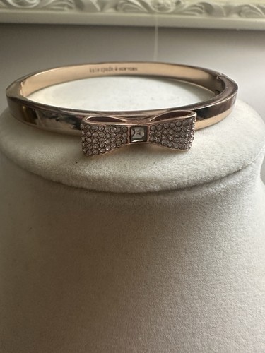 Bracciale Kate Spade con fiocco pavè oro rosa