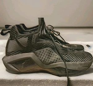 Nike Men's Lebron Soldier 14 Triple Black Basketball Shoes Size 10.5 - Picture 1 of 13