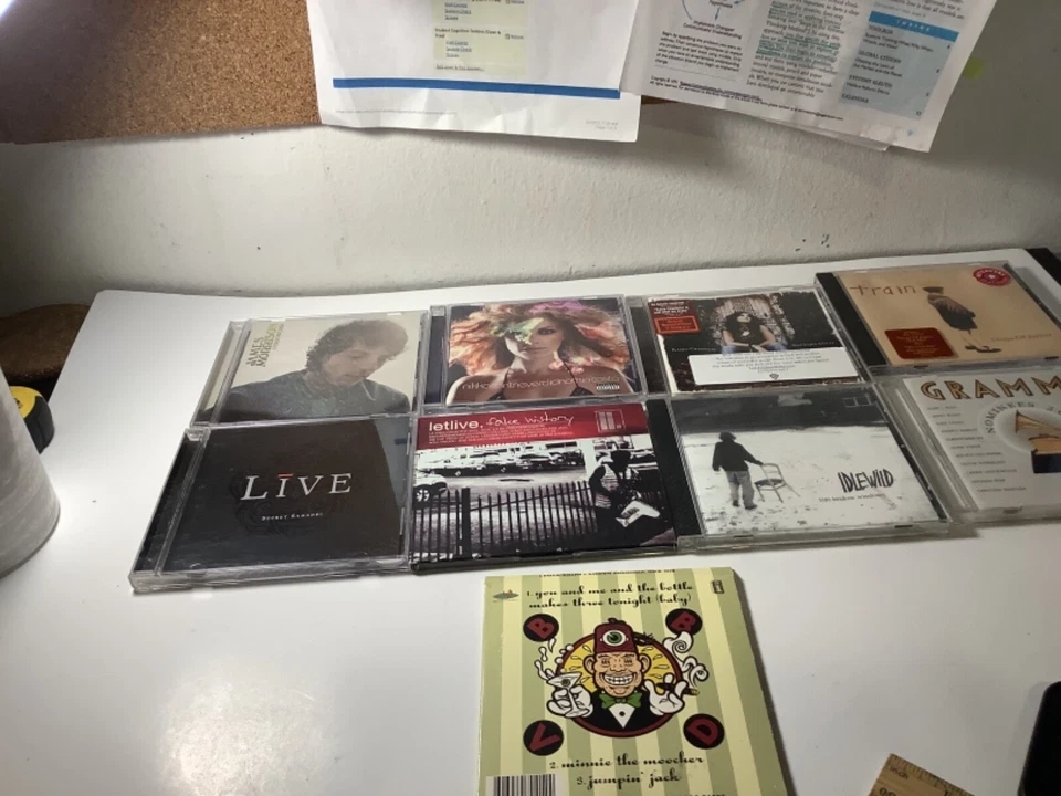 Mix Lot of 9 CDs 2000s Morrison,Costa,Live,Train,Let LiveBig bad Vodoo Daddy etc Foto 1 de 4