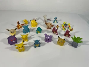 POKEMON FIGURES | RANDOM LOT; PIKACHU, CHARMELION, CHARIZARD; WARTORTLE - Picture 1 of 10