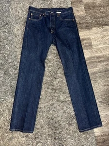 Levis 501 Jeans Mens 32 X 34 Original Straight Leg Button Fly Dark Wash Pressed - Picture 1 of 14