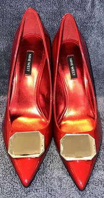 Bomba de tacón Nine West charol punta con prominente cristal cuadrado talla 9,5 para mujer” Foto 1 de 4