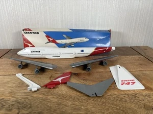 Vintage Wooster Model Aircraft Plastic Kit Boeing 747 Quantas Boxed - Picture 1 of 17