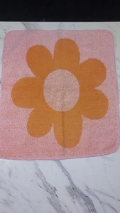 Vintage Cannon Royal Family Bath Wash Cloth Flower Power Daisies Oange & Pink - Picture 1 of 5